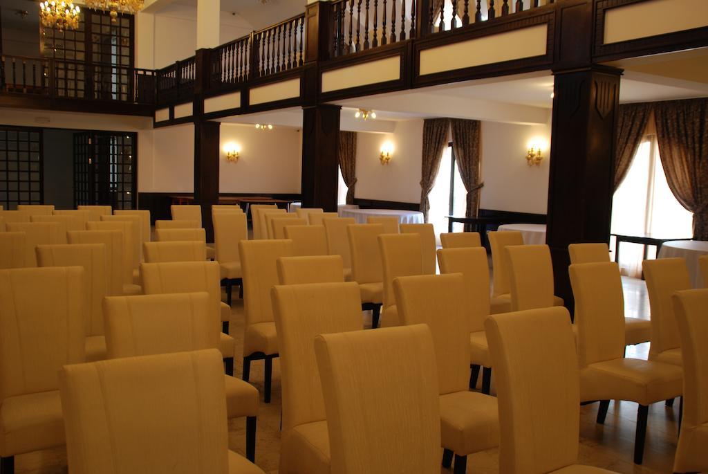Hanul Domnesc Braşov Esterno foto