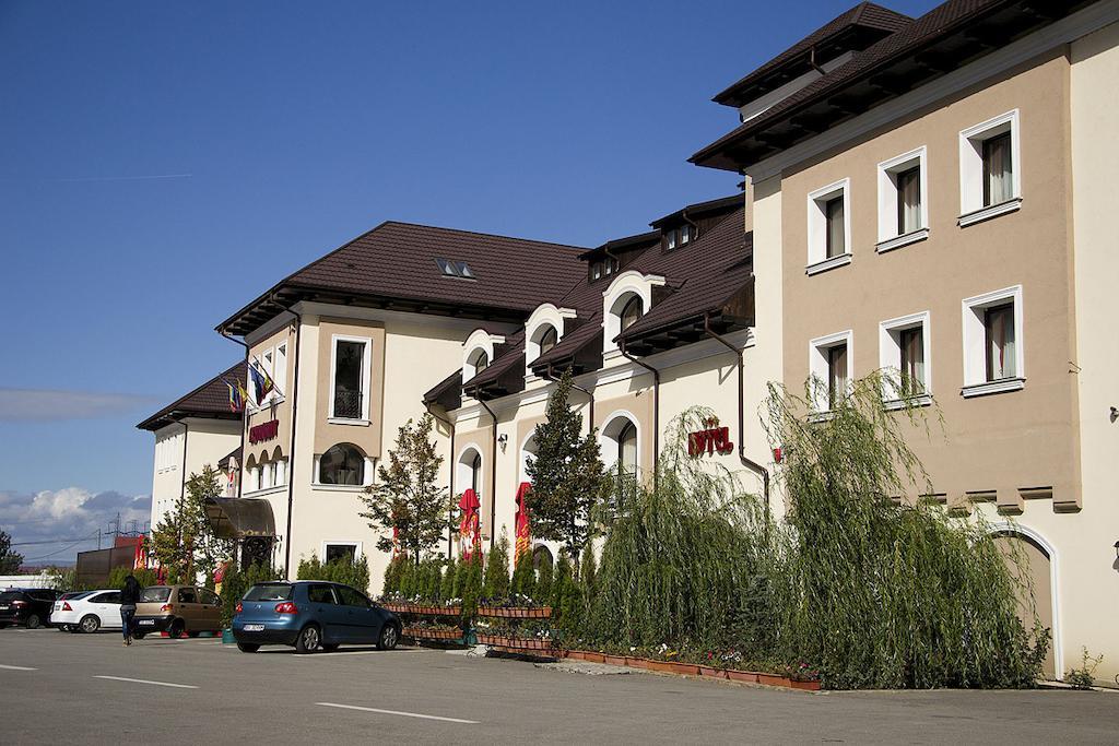Hanul Domnesc Braşov Esterno foto