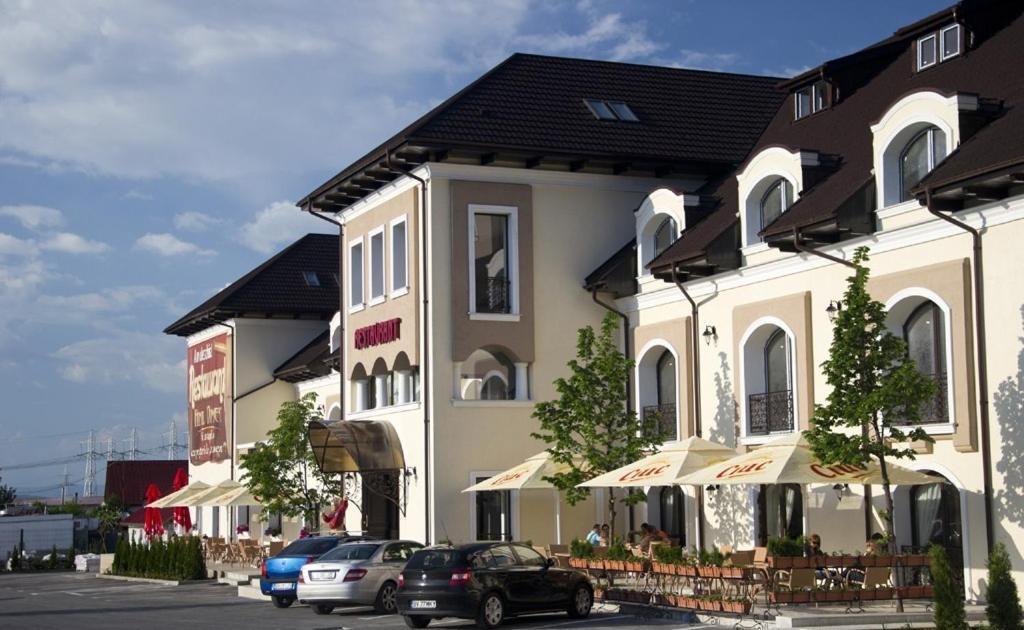 Hanul Domnesc Braşov Esterno foto