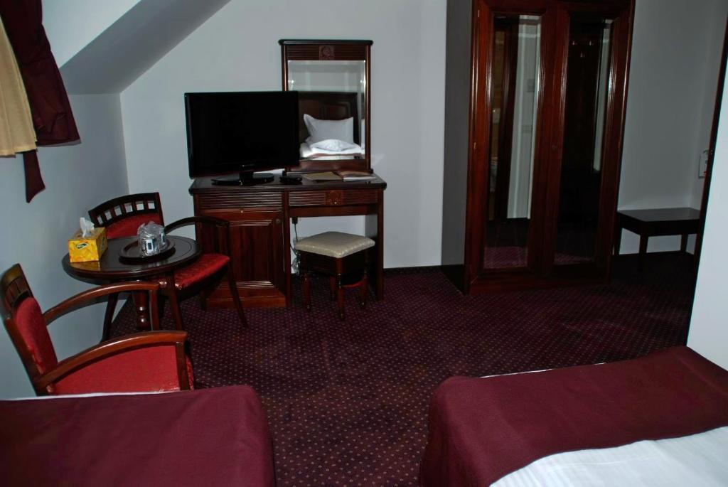 Hanul Domnesc Braşov Camera foto