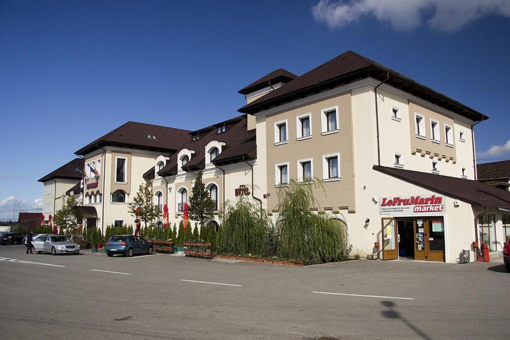 Hanul Domnesc Braşov Esterno foto